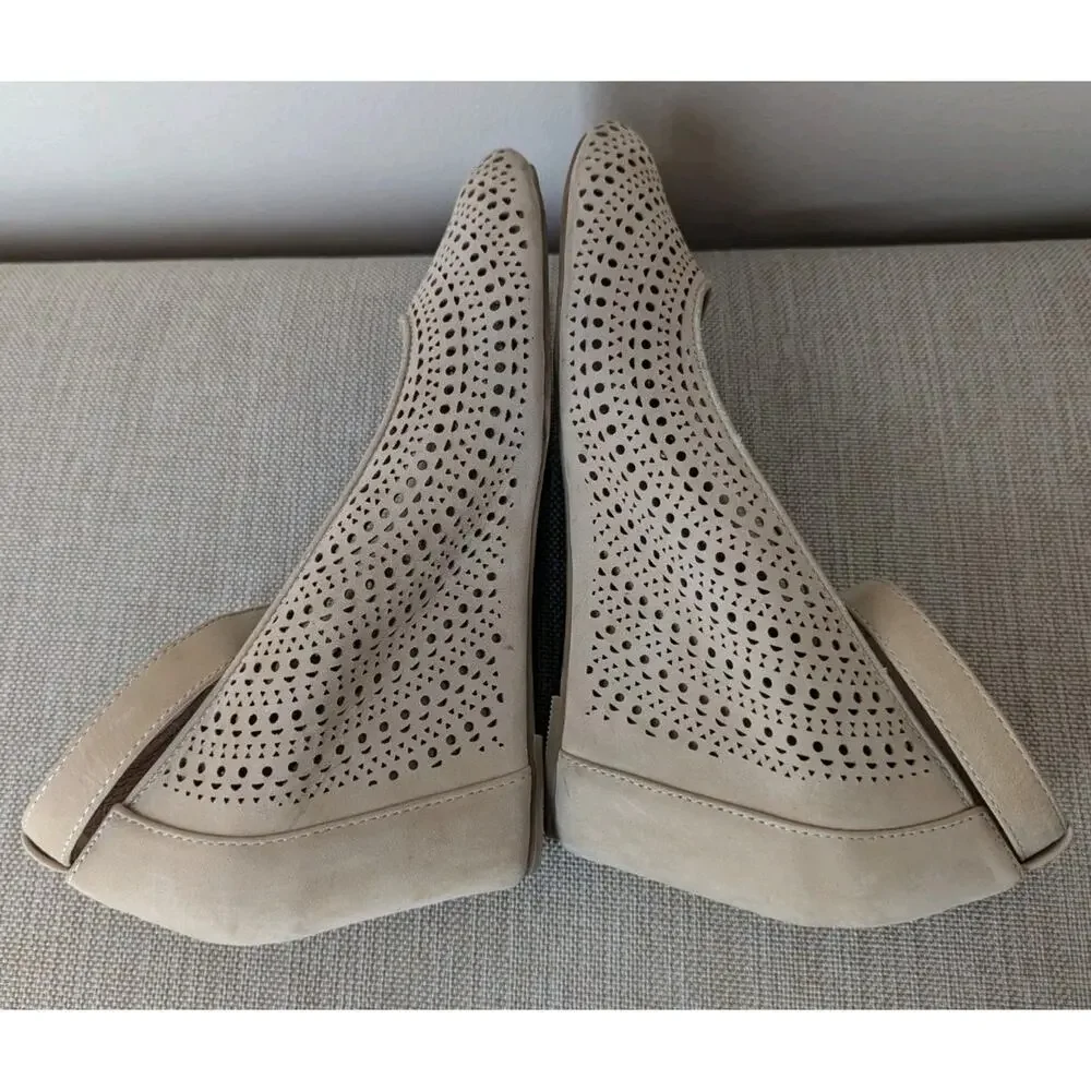 Jeffrey Campbell Cirque Size 9M Beige Cut Out Wedge Heel Leather Ankle Strap